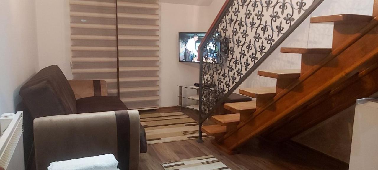 Apartmani Mia Vuksanovic Τσέτινιε Εξωτερικό φωτογραφία