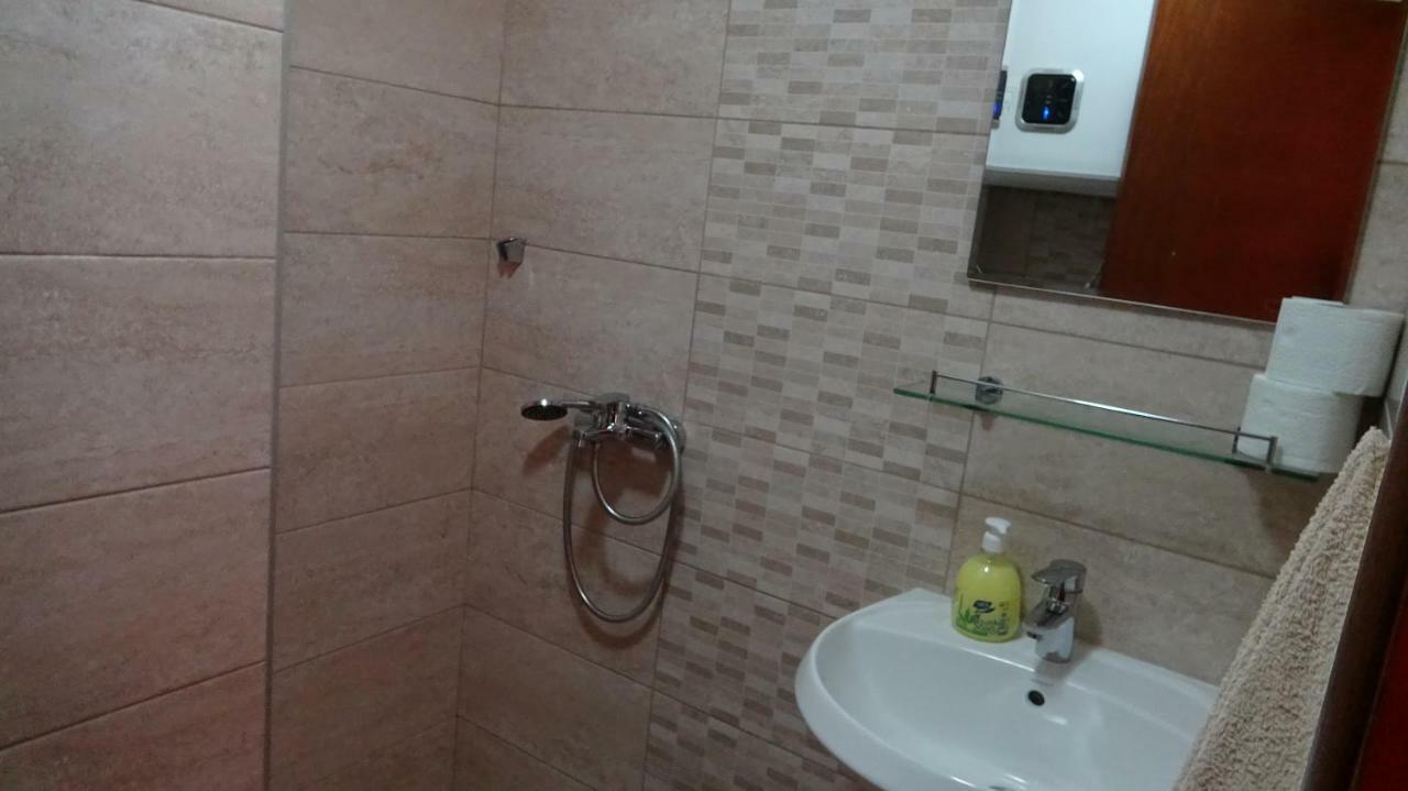Apartmani Mia Vuksanovic Τσέτινιε Εξωτερικό φωτογραφία