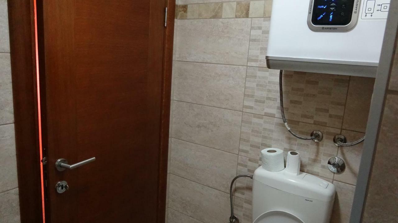 Apartmani Mia Vuksanovic Τσέτινιε Εξωτερικό φωτογραφία