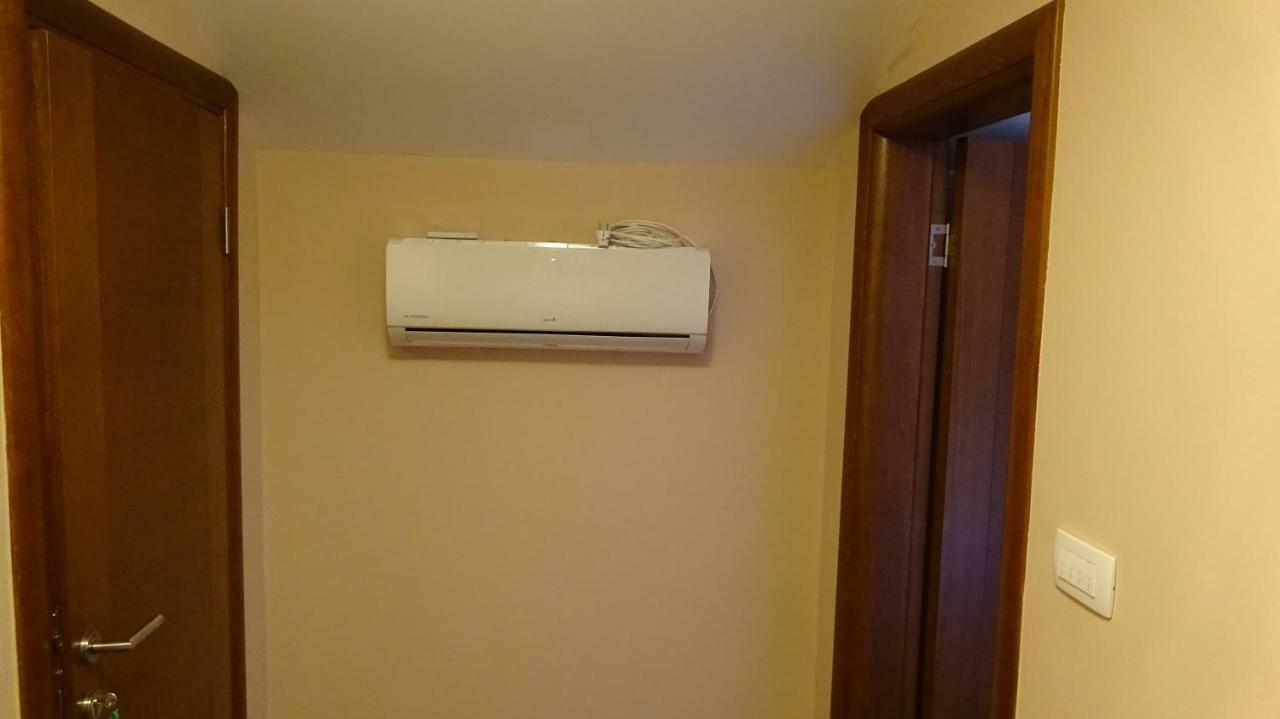Apartmani Mia Vuksanovic Τσέτινιε Εξωτερικό φωτογραφία