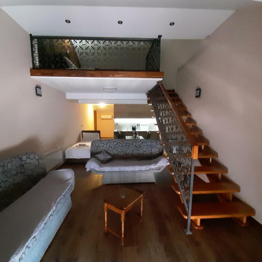 Apartmani Mia Vuksanovic Τσέτινιε Εξωτερικό φωτογραφία
